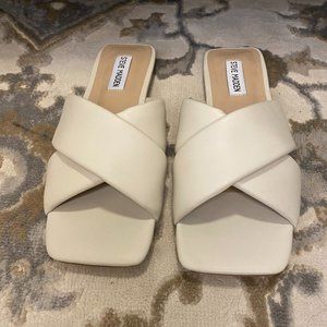 Never Worn Steve Madden Marshal Bone Sandals Size 8.5